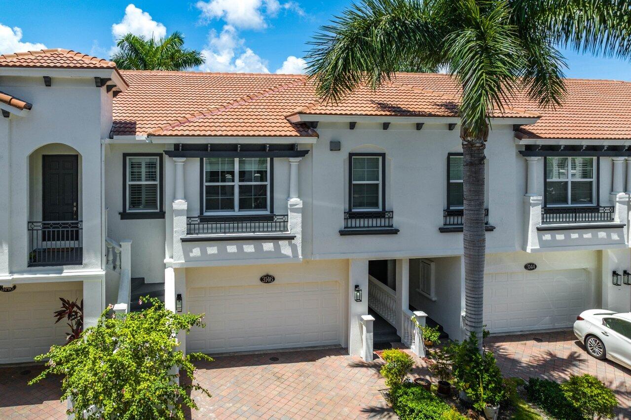 3146 Waterside Circle