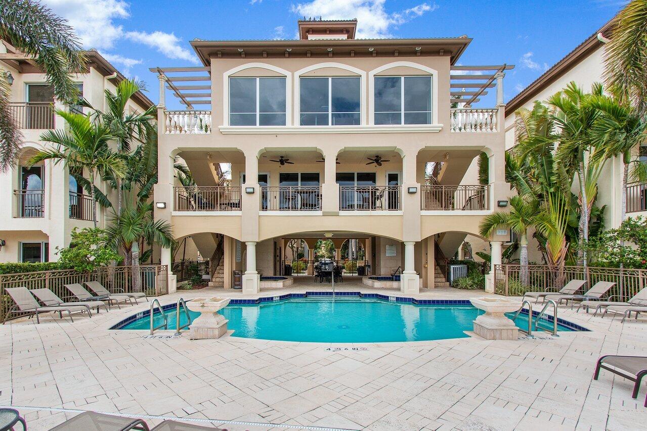 3146 Waterside Circle