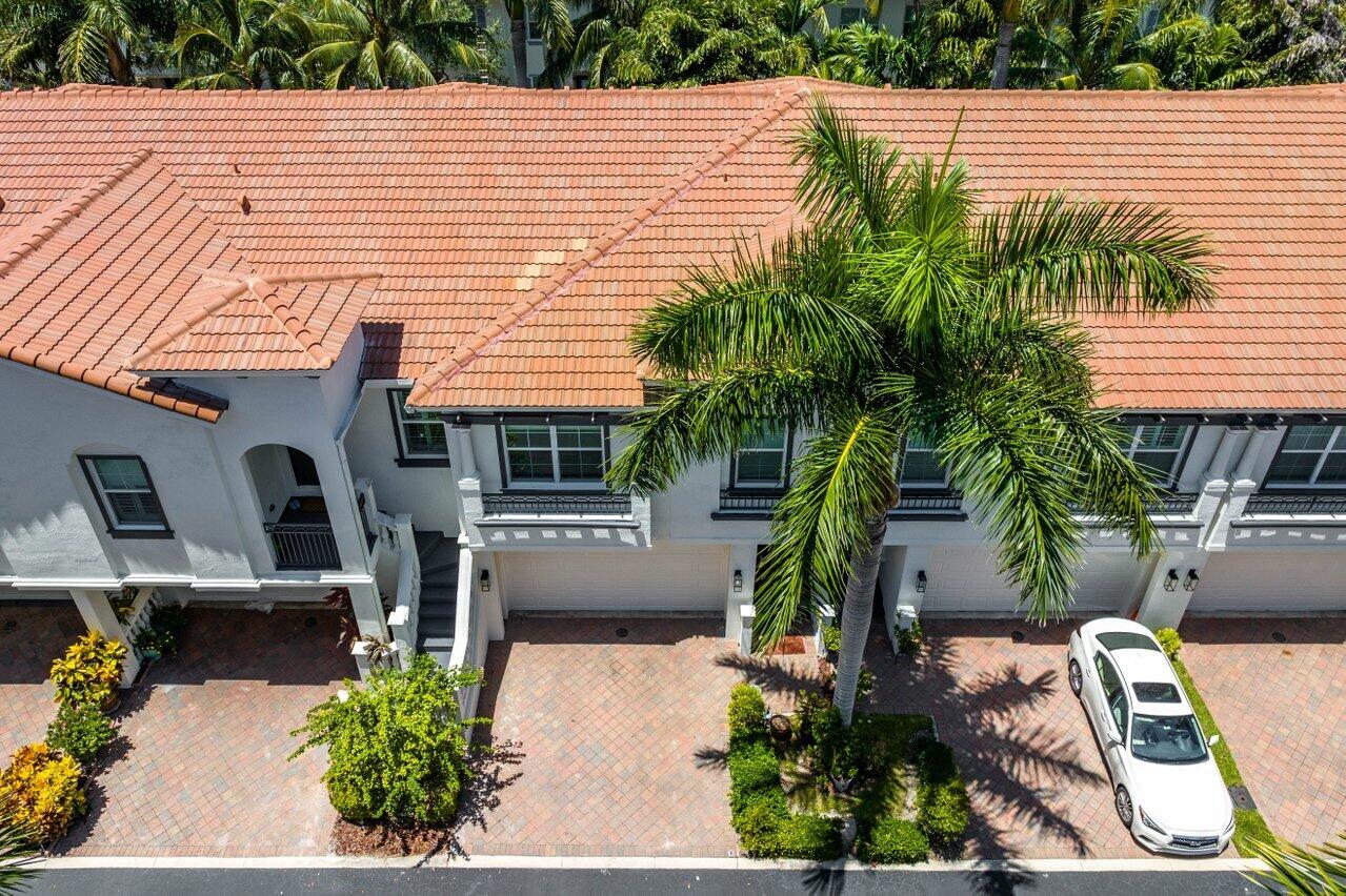 3146 Waterside Circle