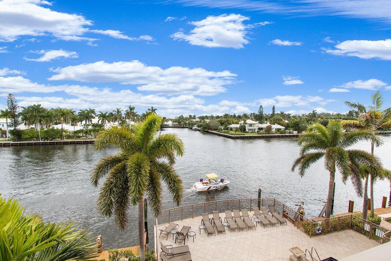 3146 Waterside Circle