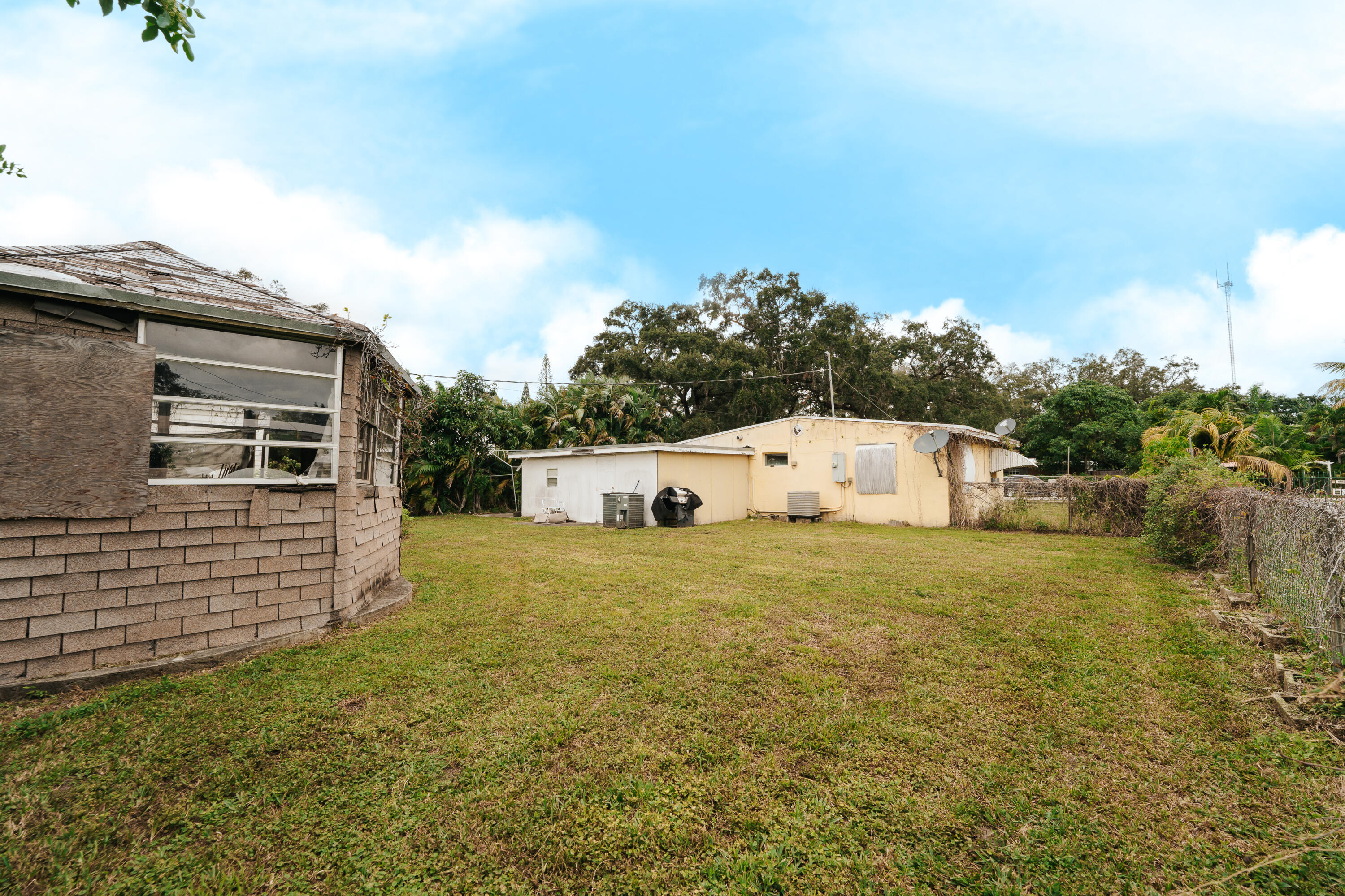 110 Miami Gardens Road
