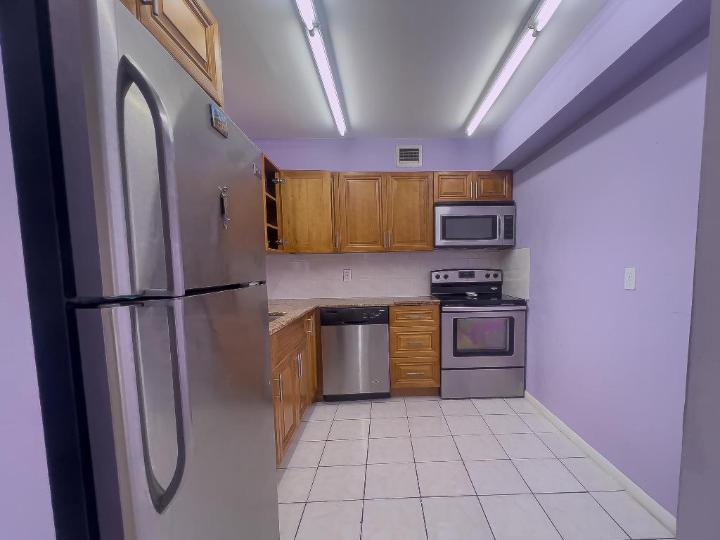 715 Lori Drive Unit: 205