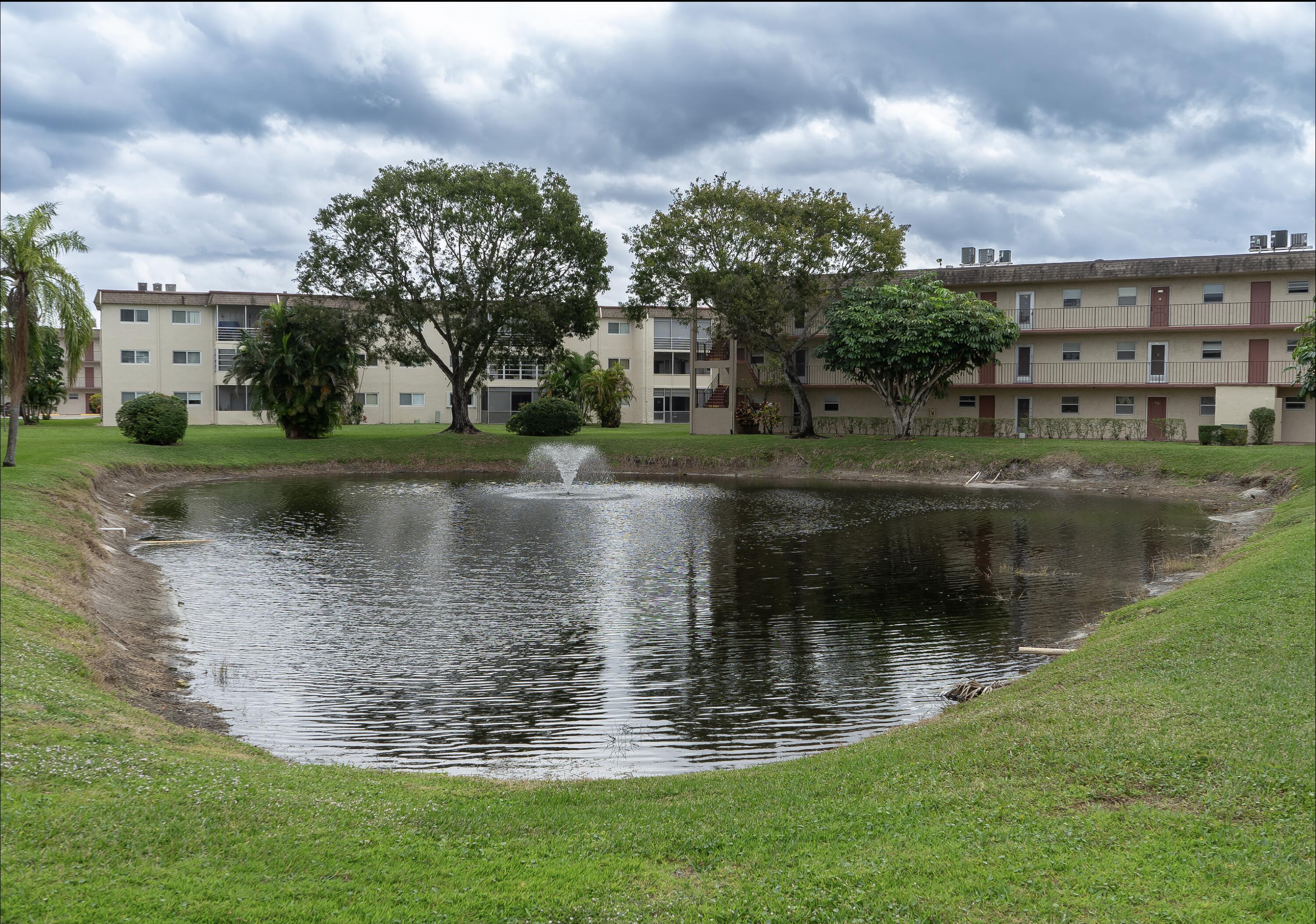 715 Lori Drive Unit: 205