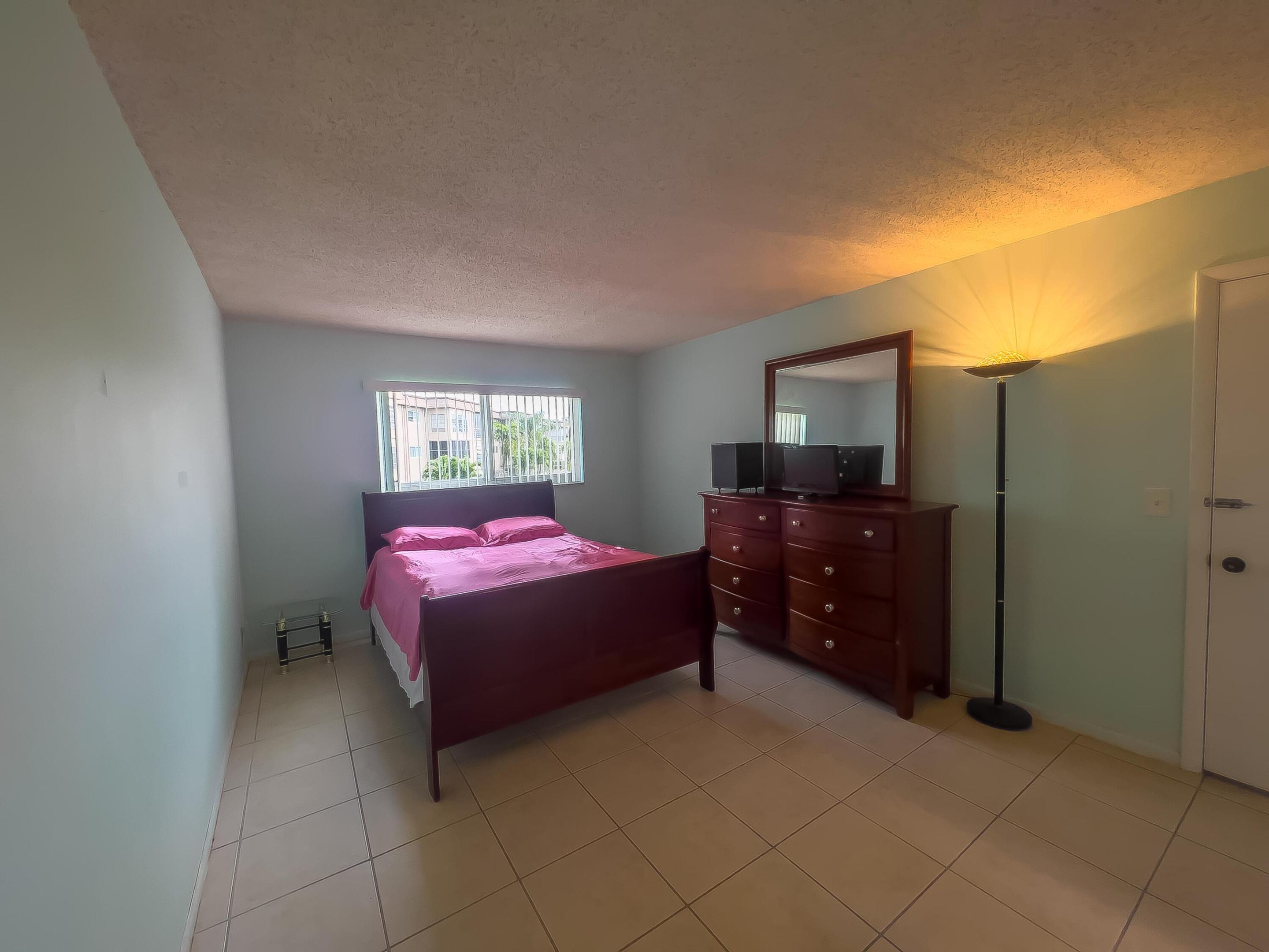 715 Lori Drive Unit: 205