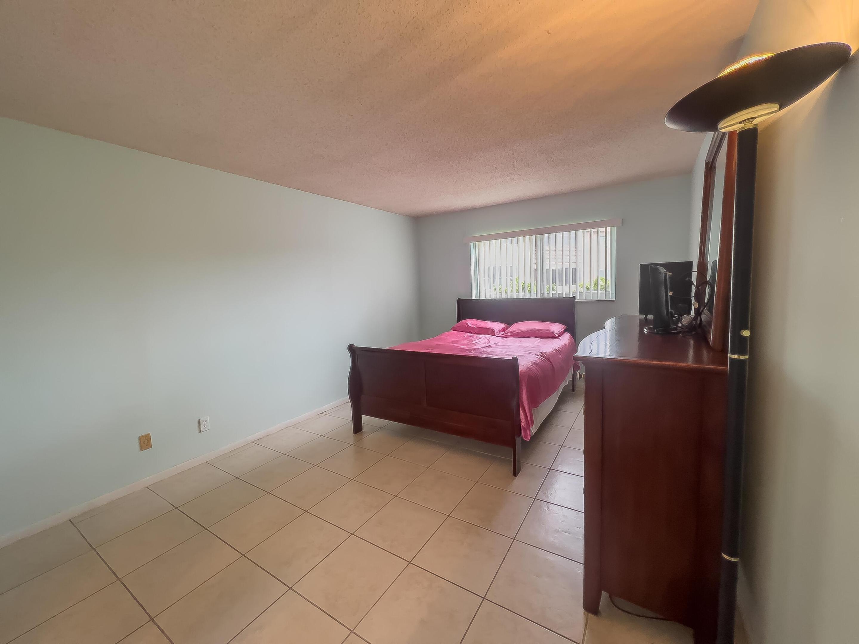 715 Lori Drive Unit: 205