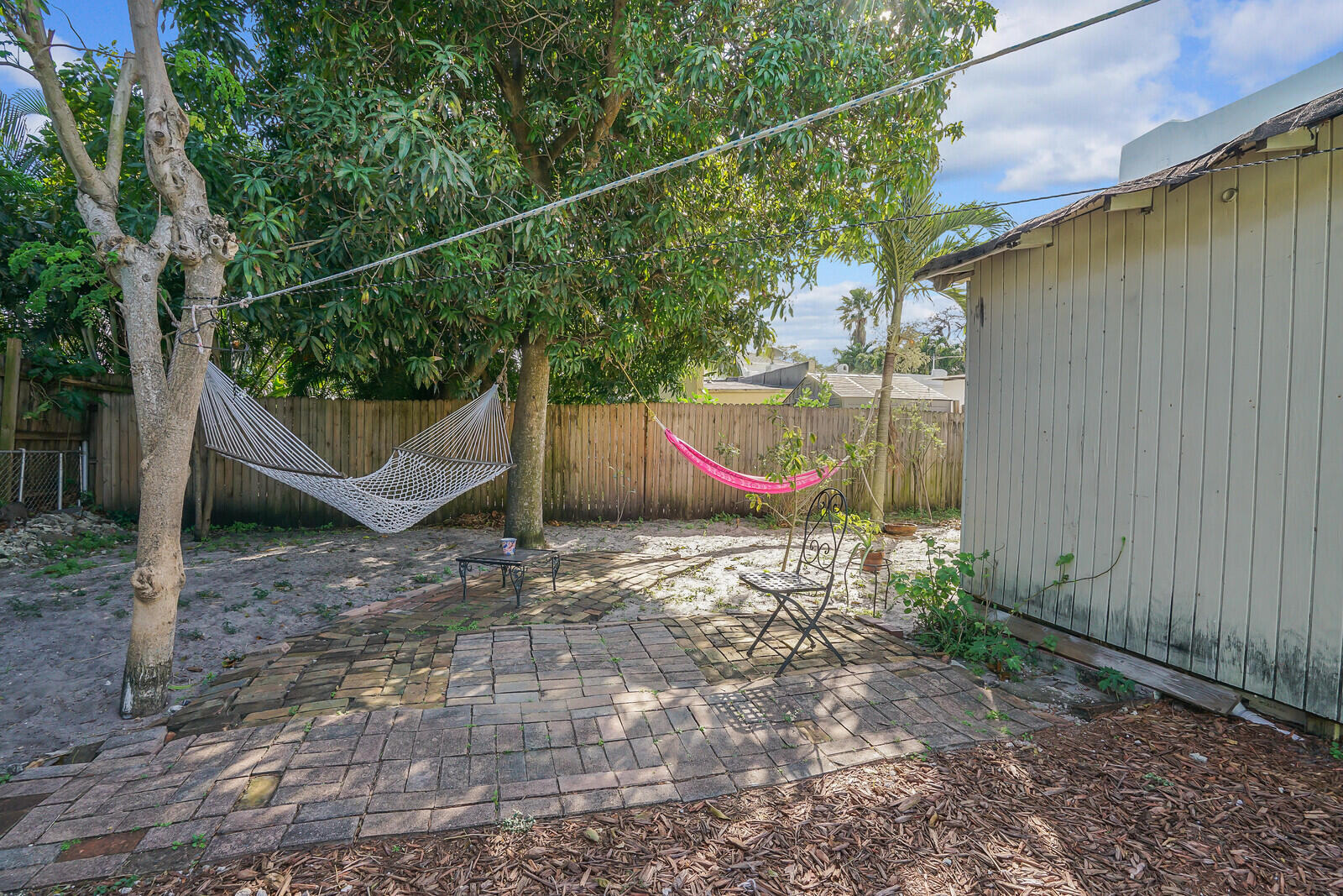 712 Nottingham Boulevard