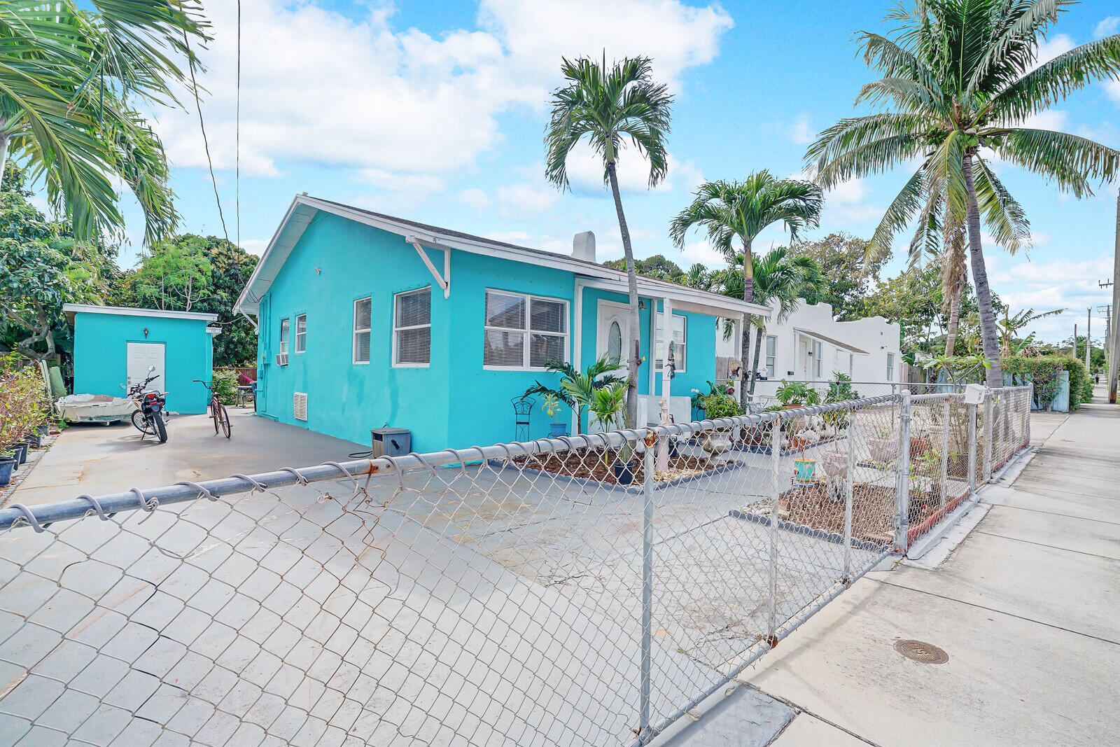 712 Nottingham Boulevard