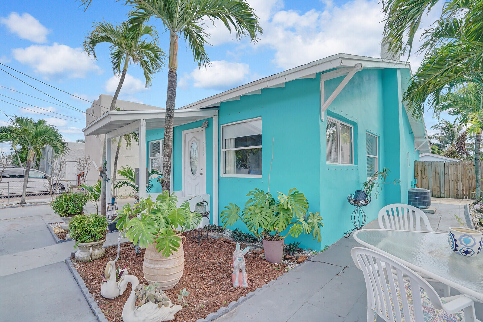 712 Nottingham Boulevard