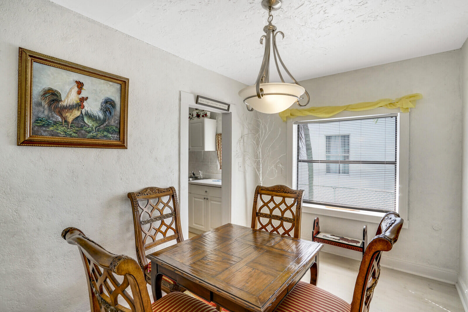 712 Nottingham Boulevard