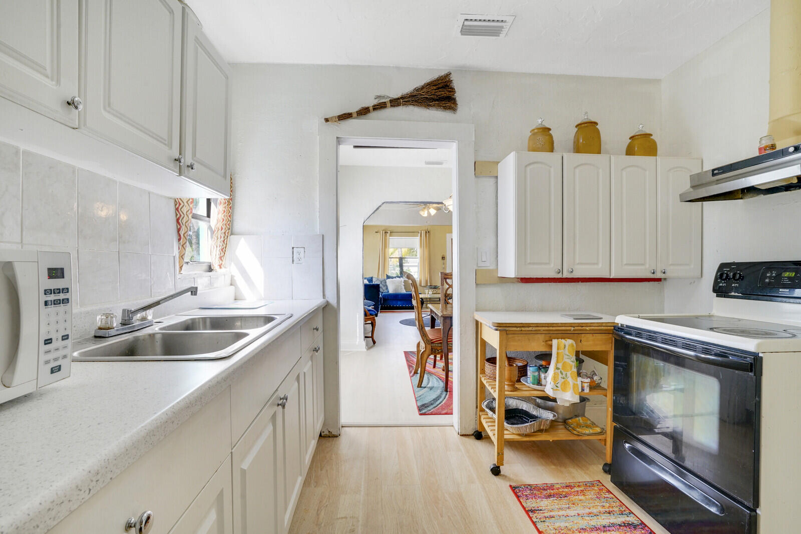 712 Nottingham Boulevard