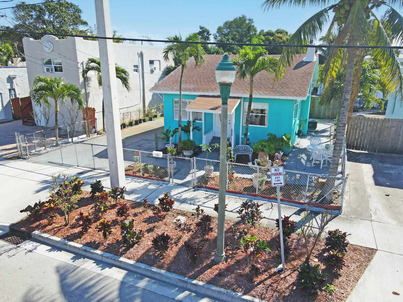 712 Nottingham Boulevard