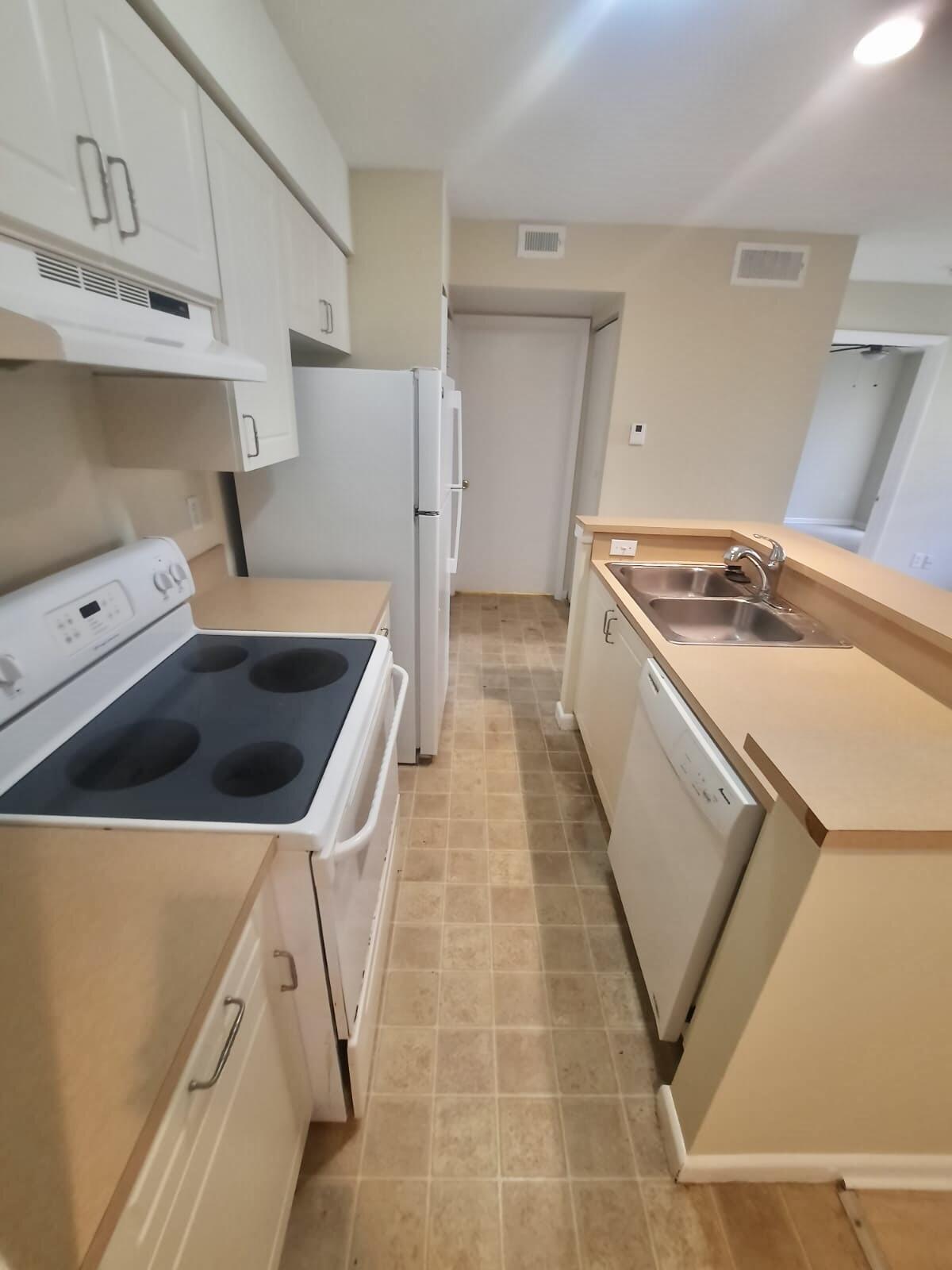 4855 Via Palm Lakes 904