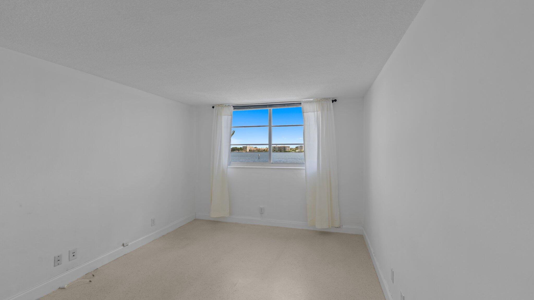 917 N Flagler Drive 309