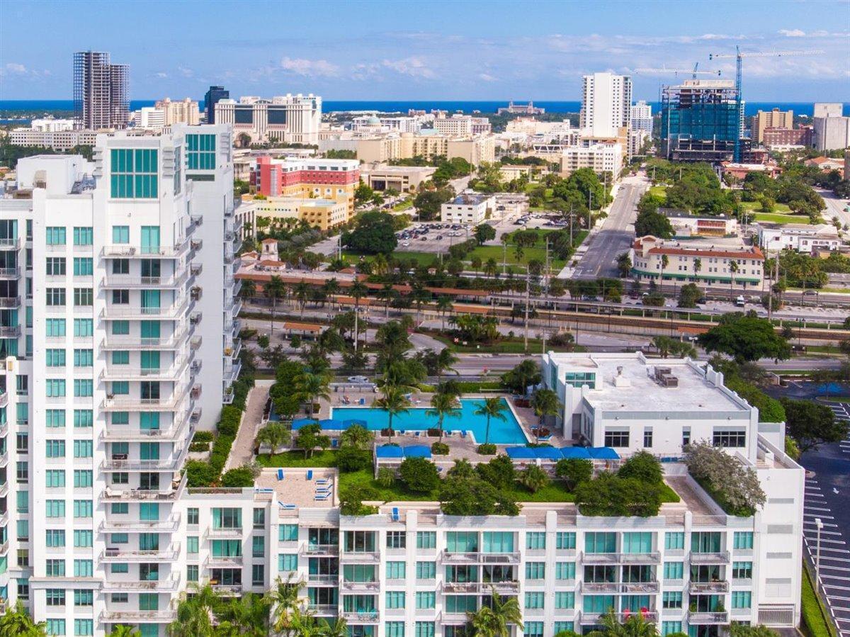 300 S Australian Avenue 105