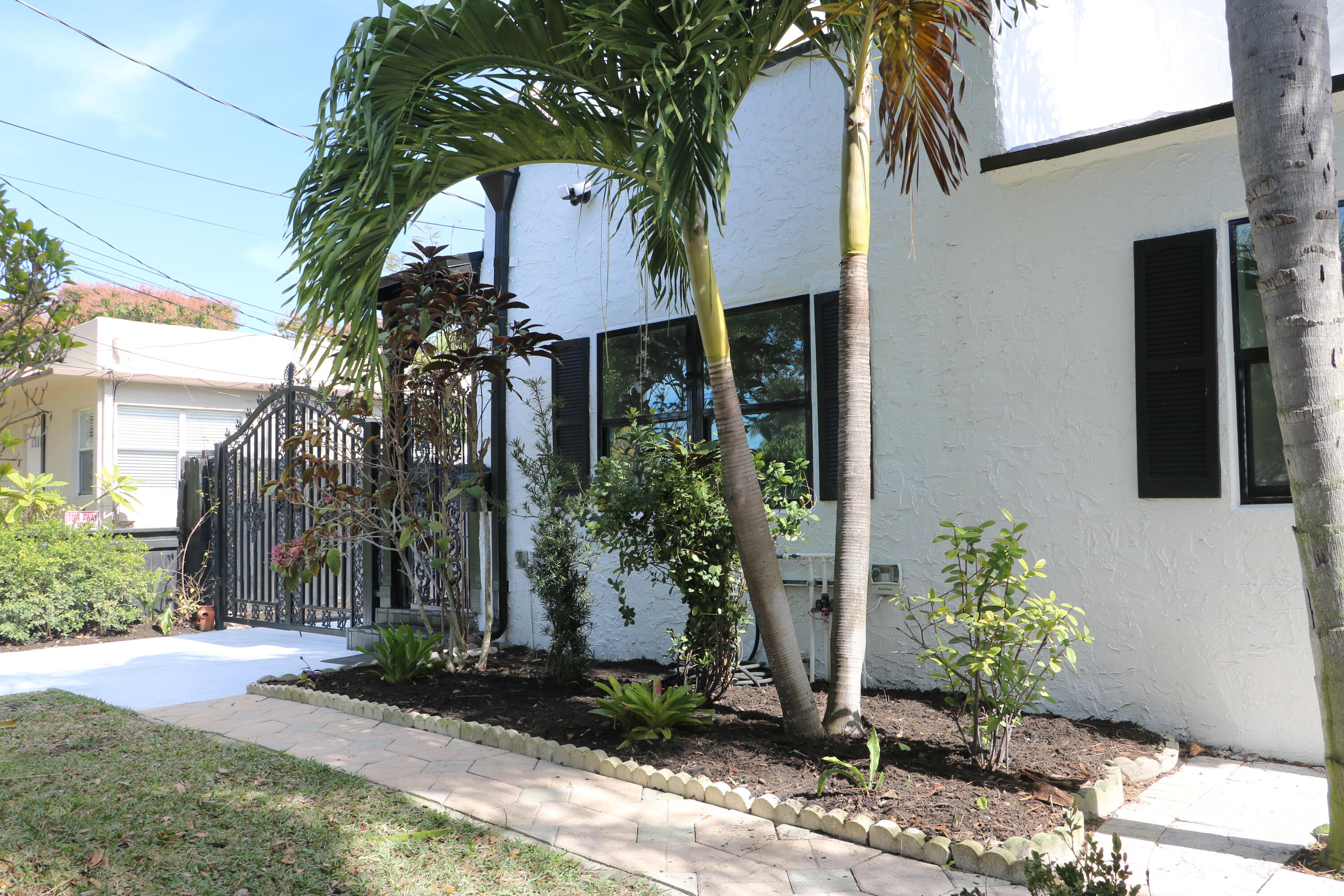 4112 Garden Avenue