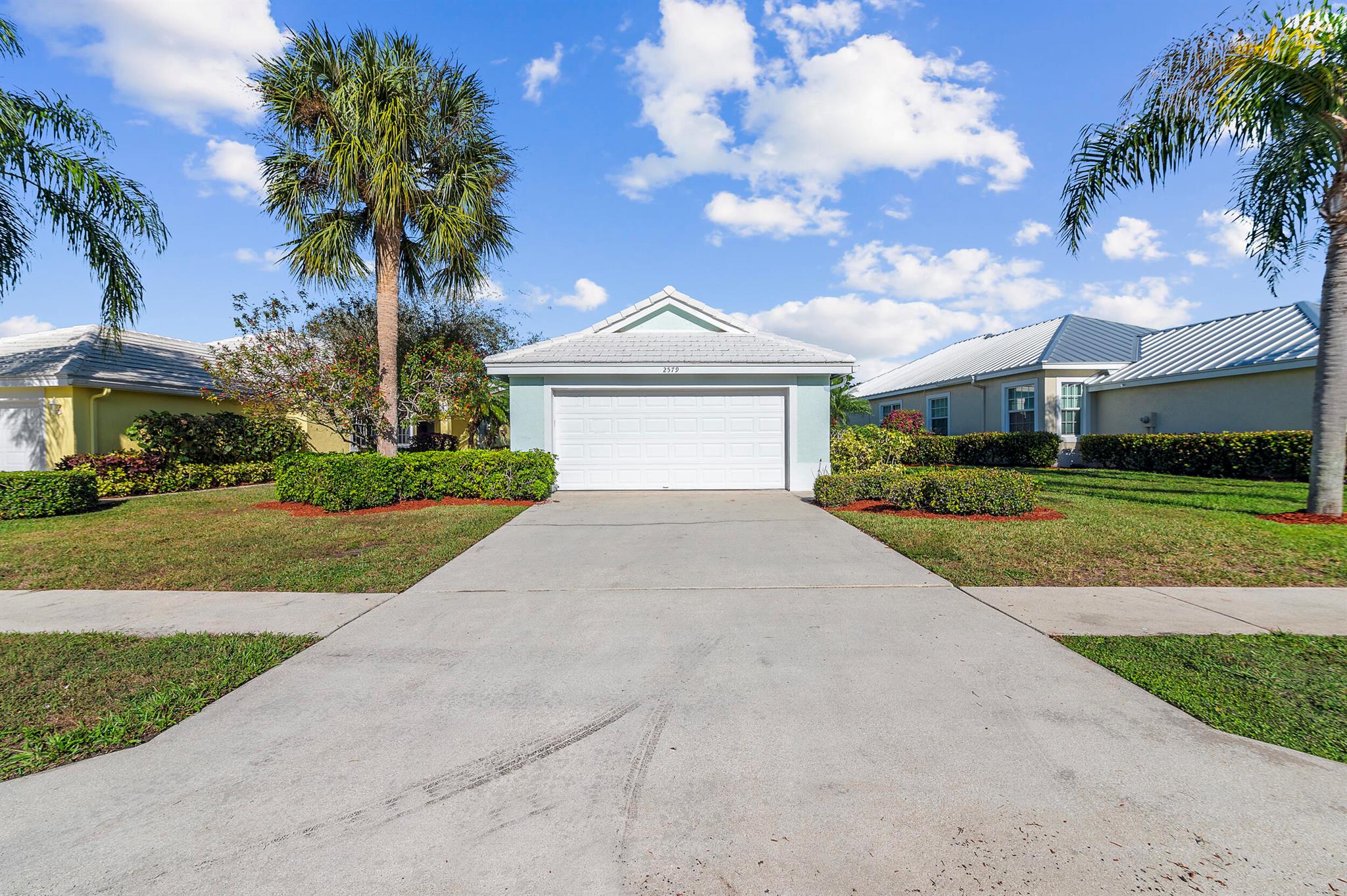 2579 Country Golf Drive