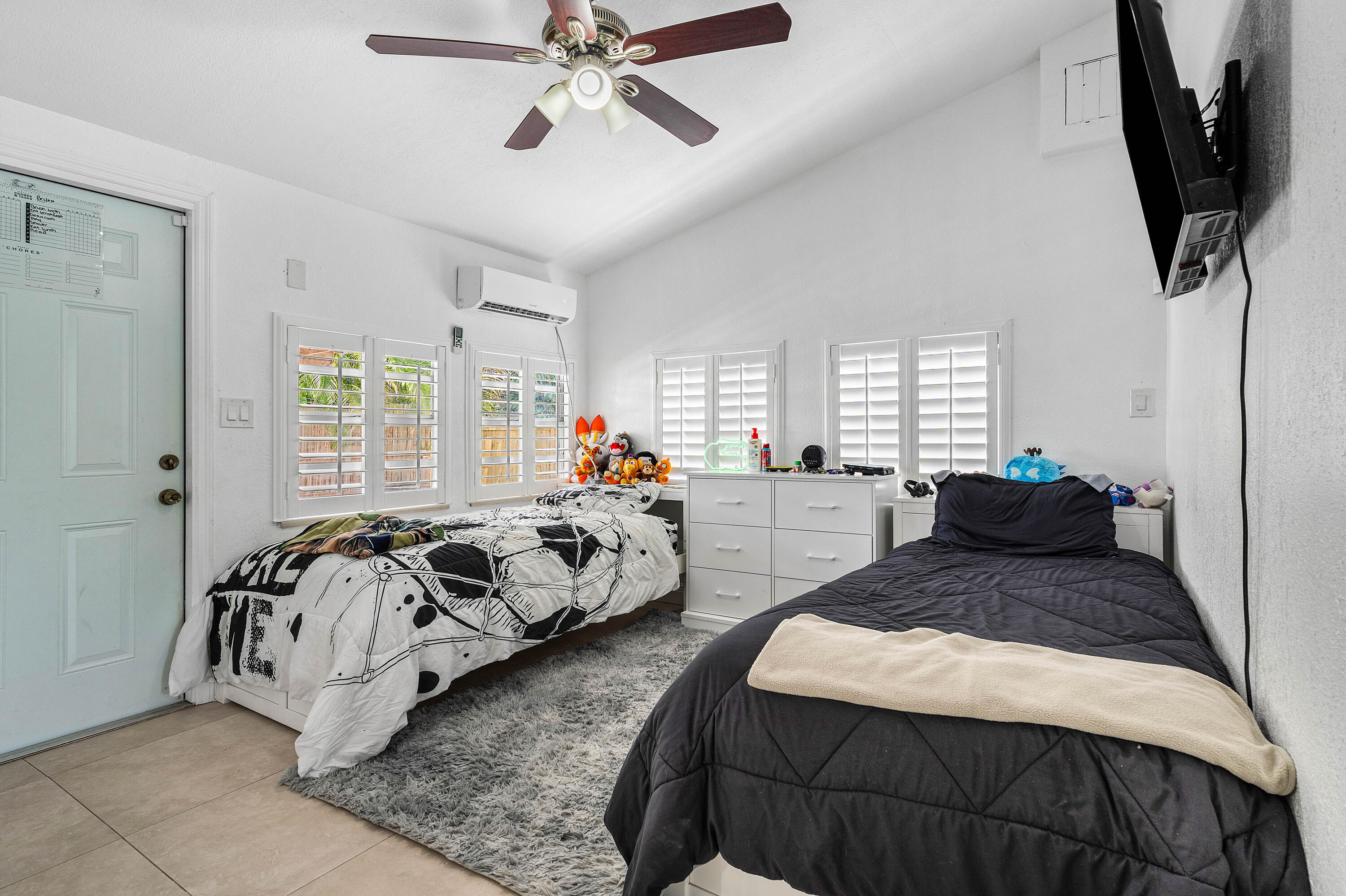 4292 Winchester Ln Lane