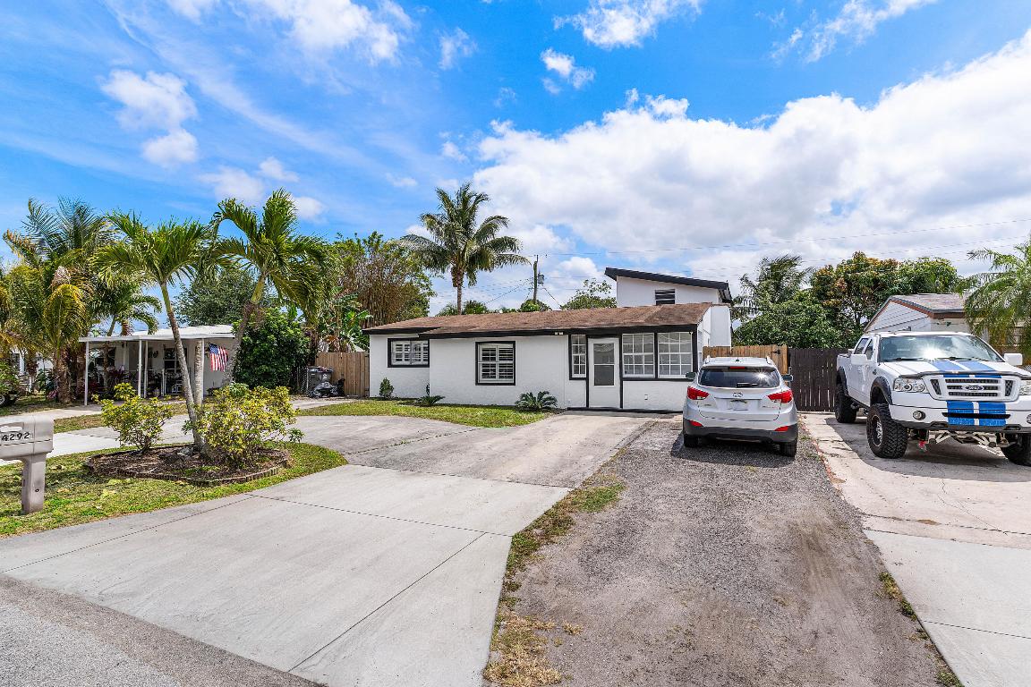 4292 Winchester Ln Lane