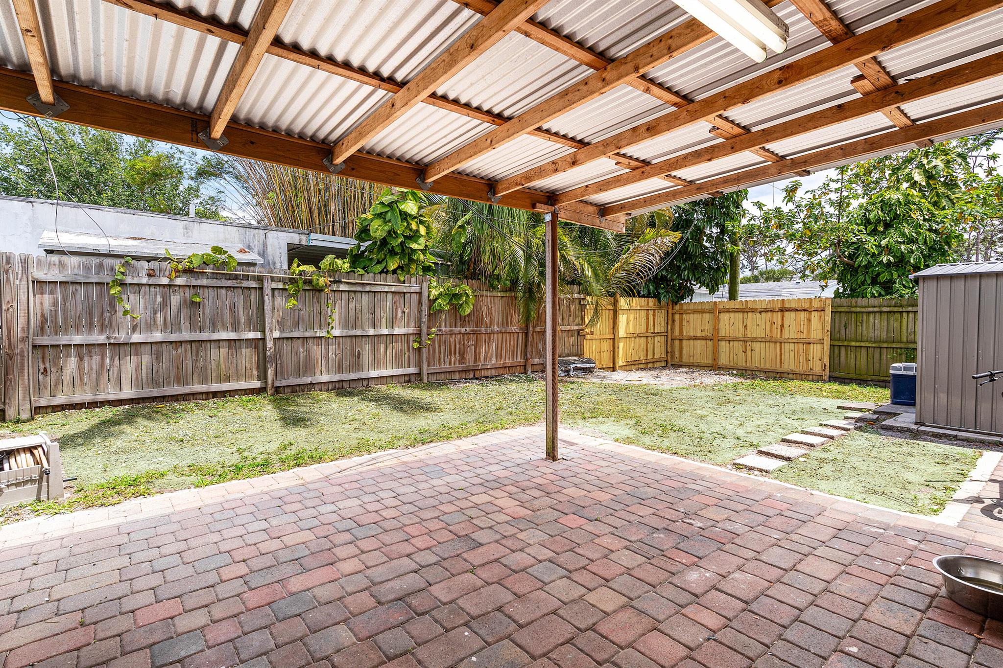 4292 Winchester Ln Lane