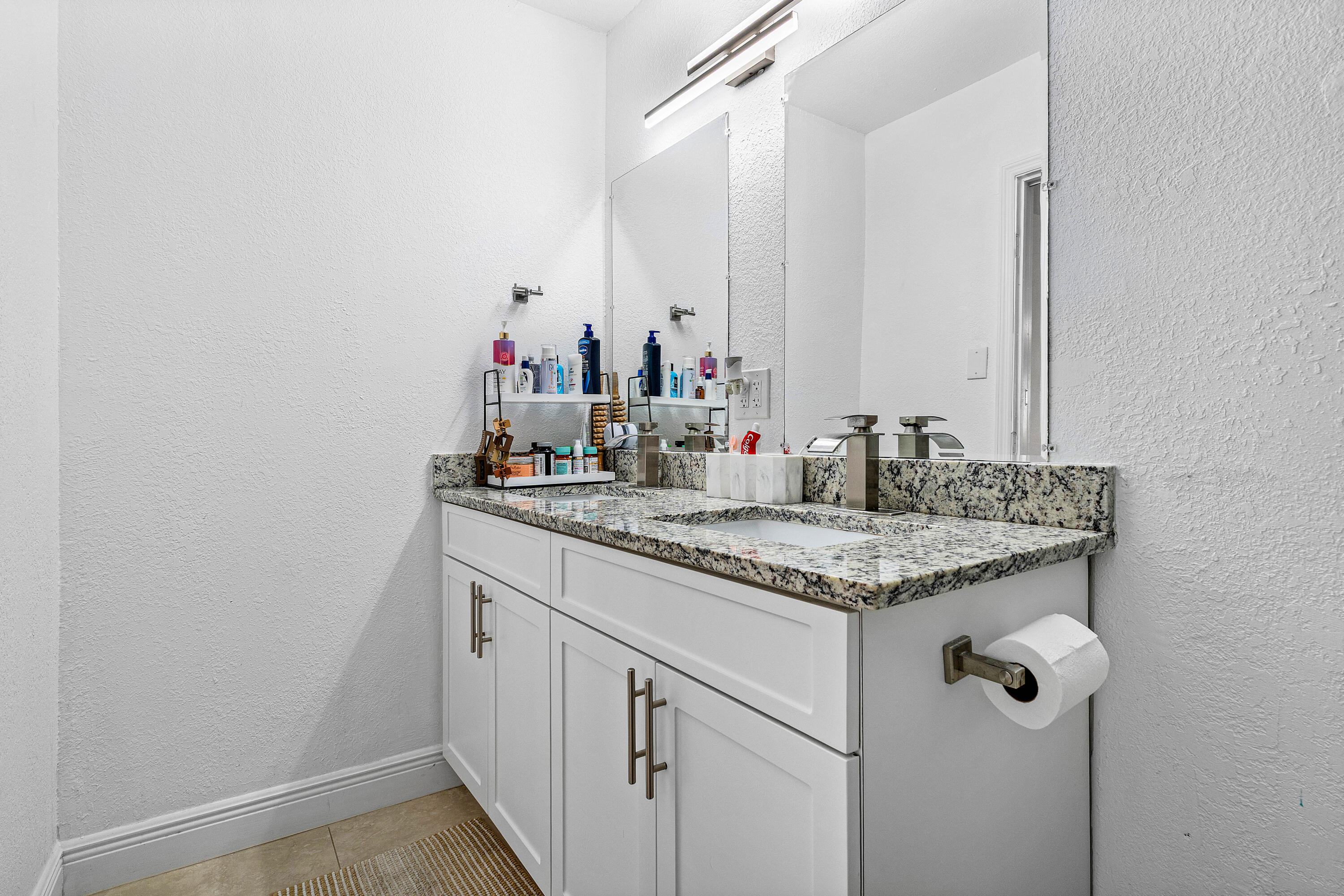 4292 Winchester Ln Lane