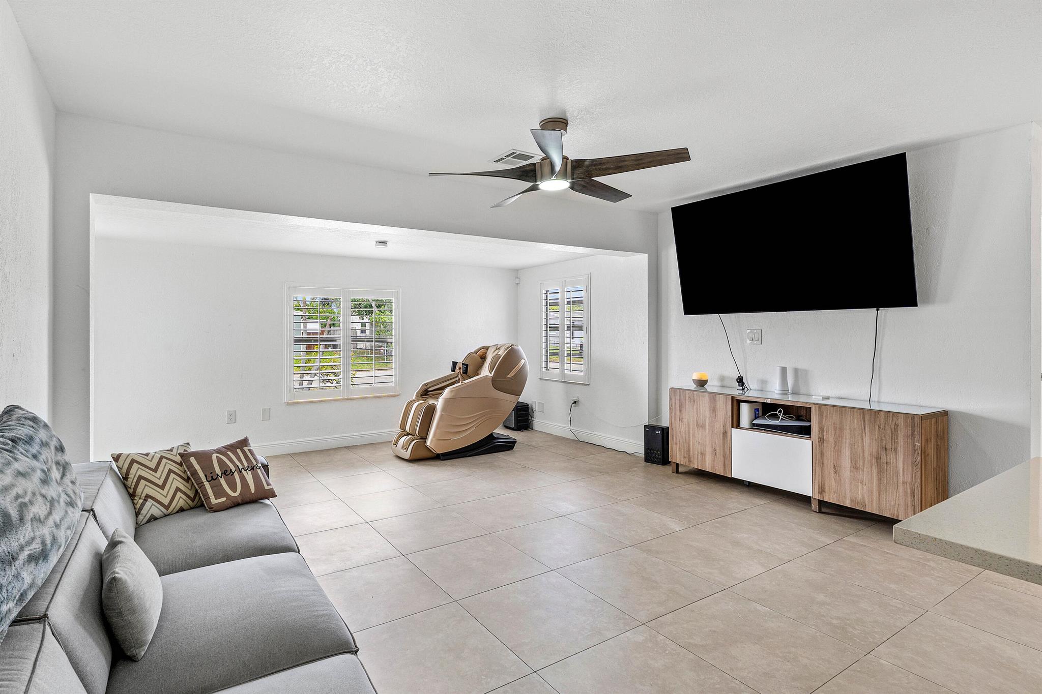 4292 Winchester Ln Lane