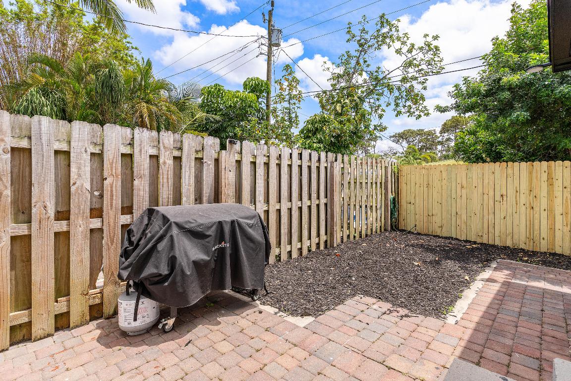 4292 Winchester Ln Lane