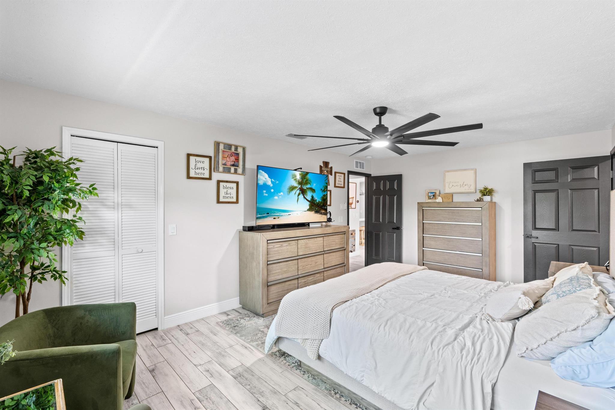 2301 SE Gowin Drive