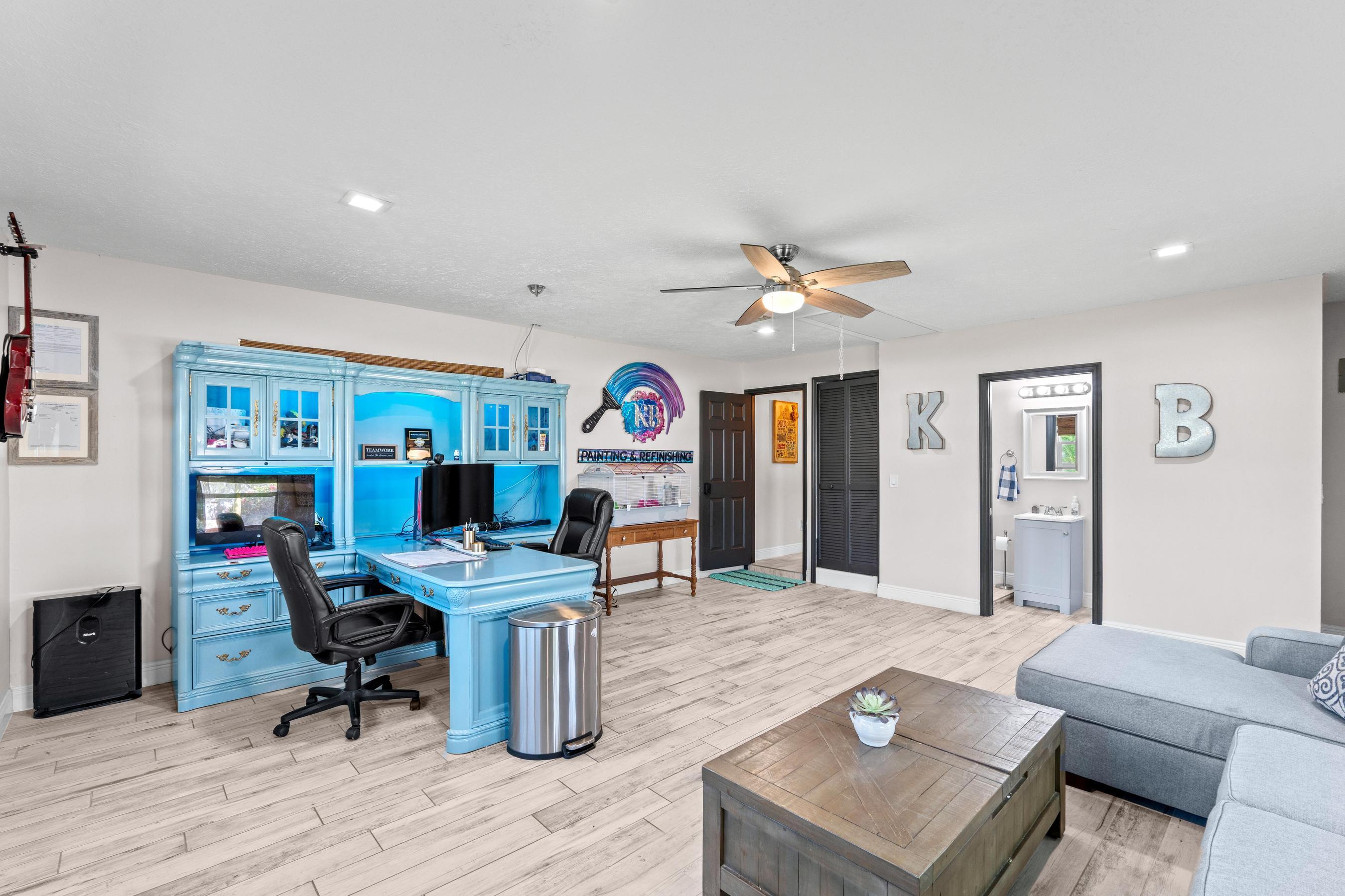 2301 SE Gowin Drive