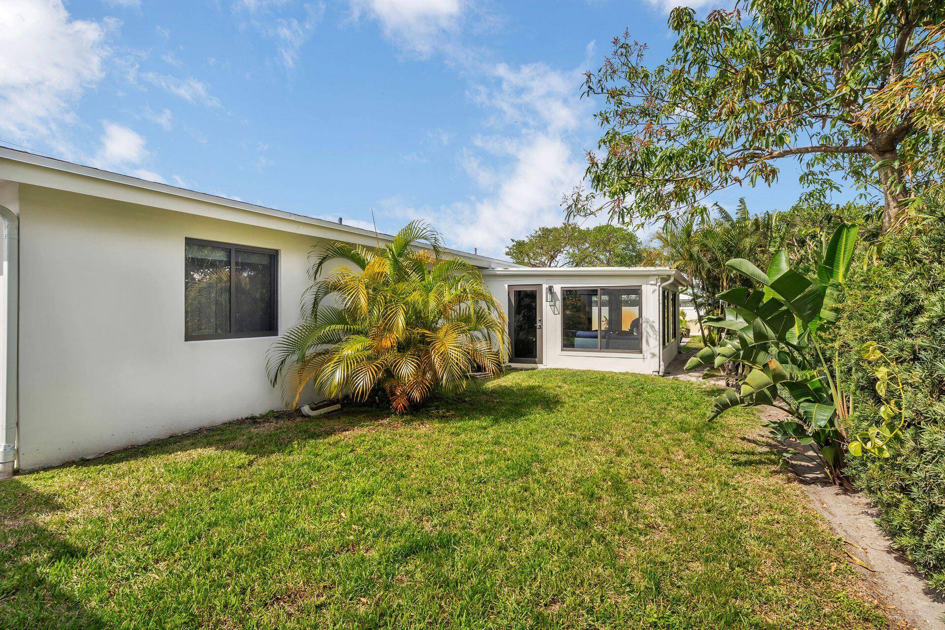 7700 Pine Tree Lane