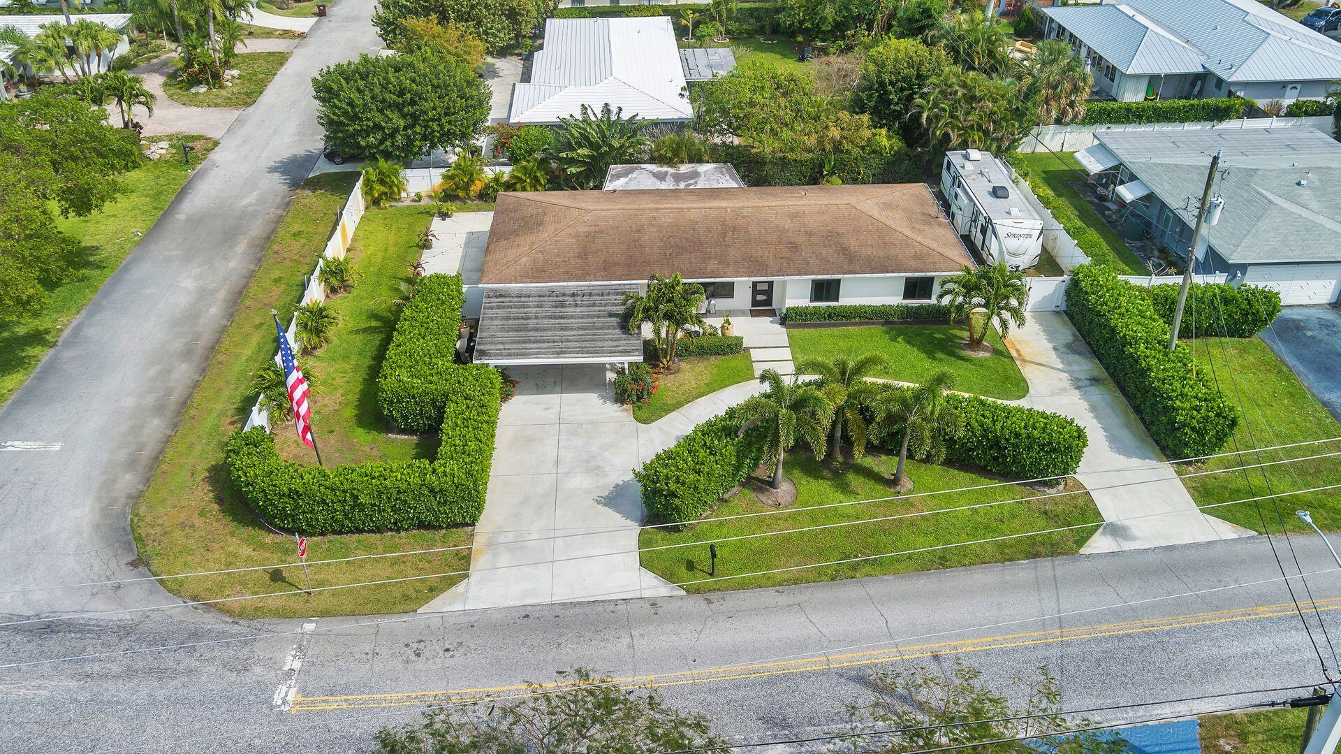 7700 Pine Tree Lane