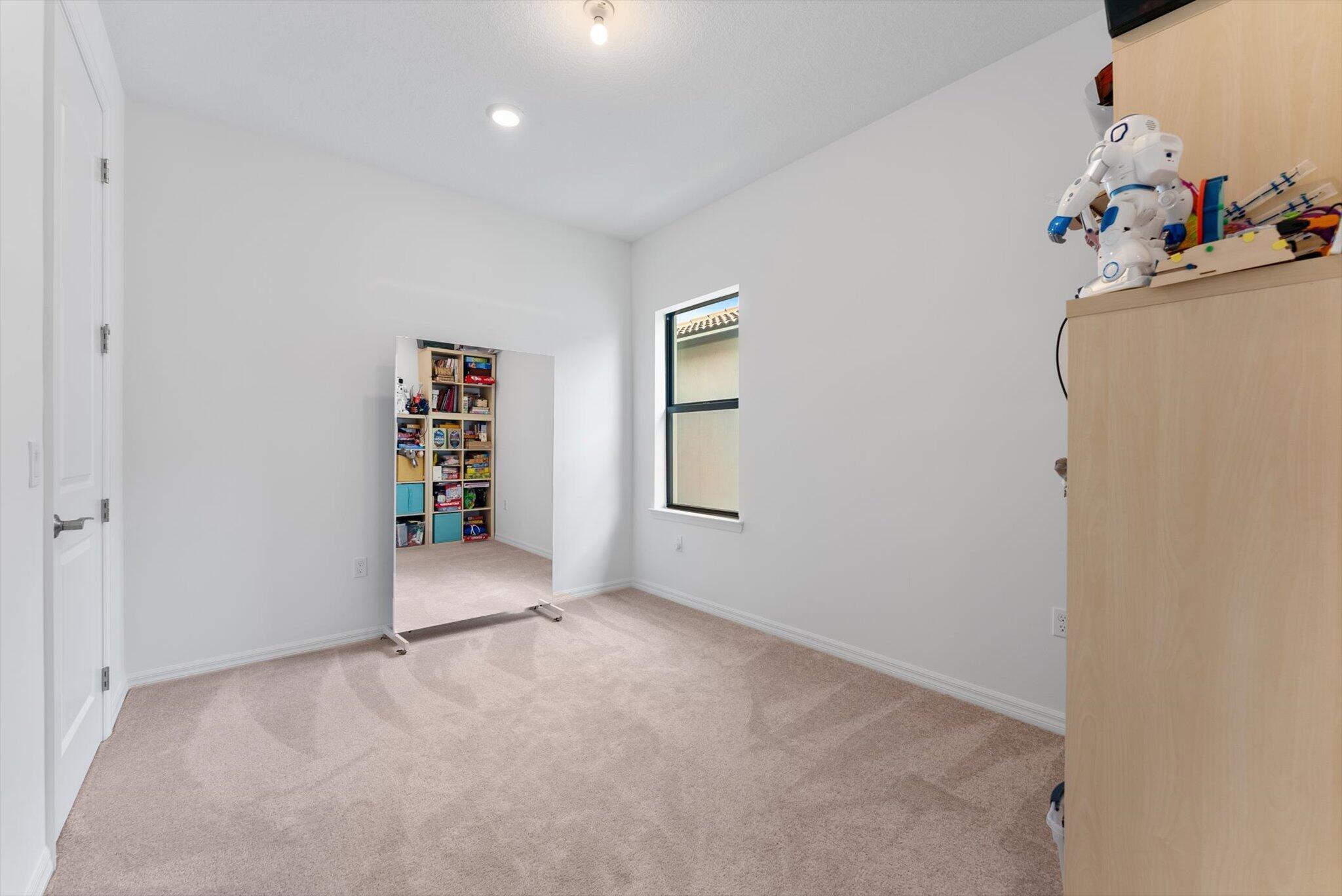 4757 Roldan Court