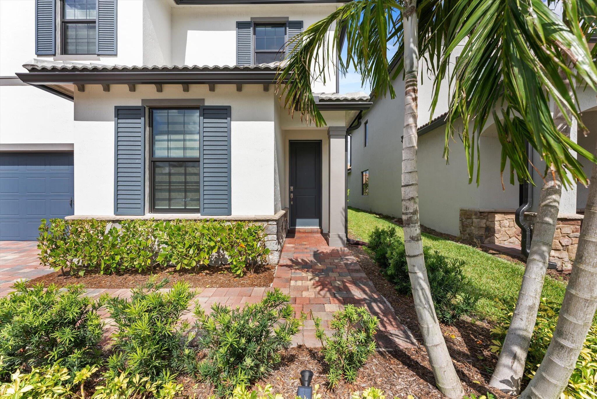 4757 Roldan Court