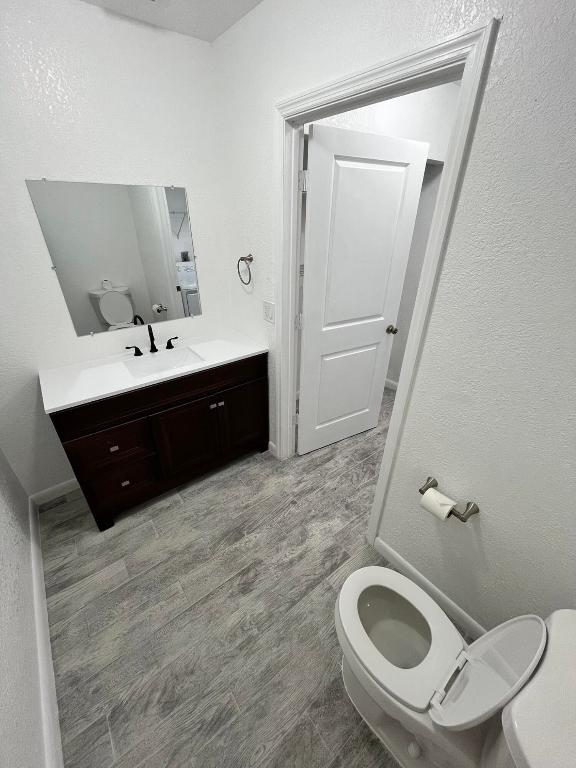 1905 N Congress Avenue