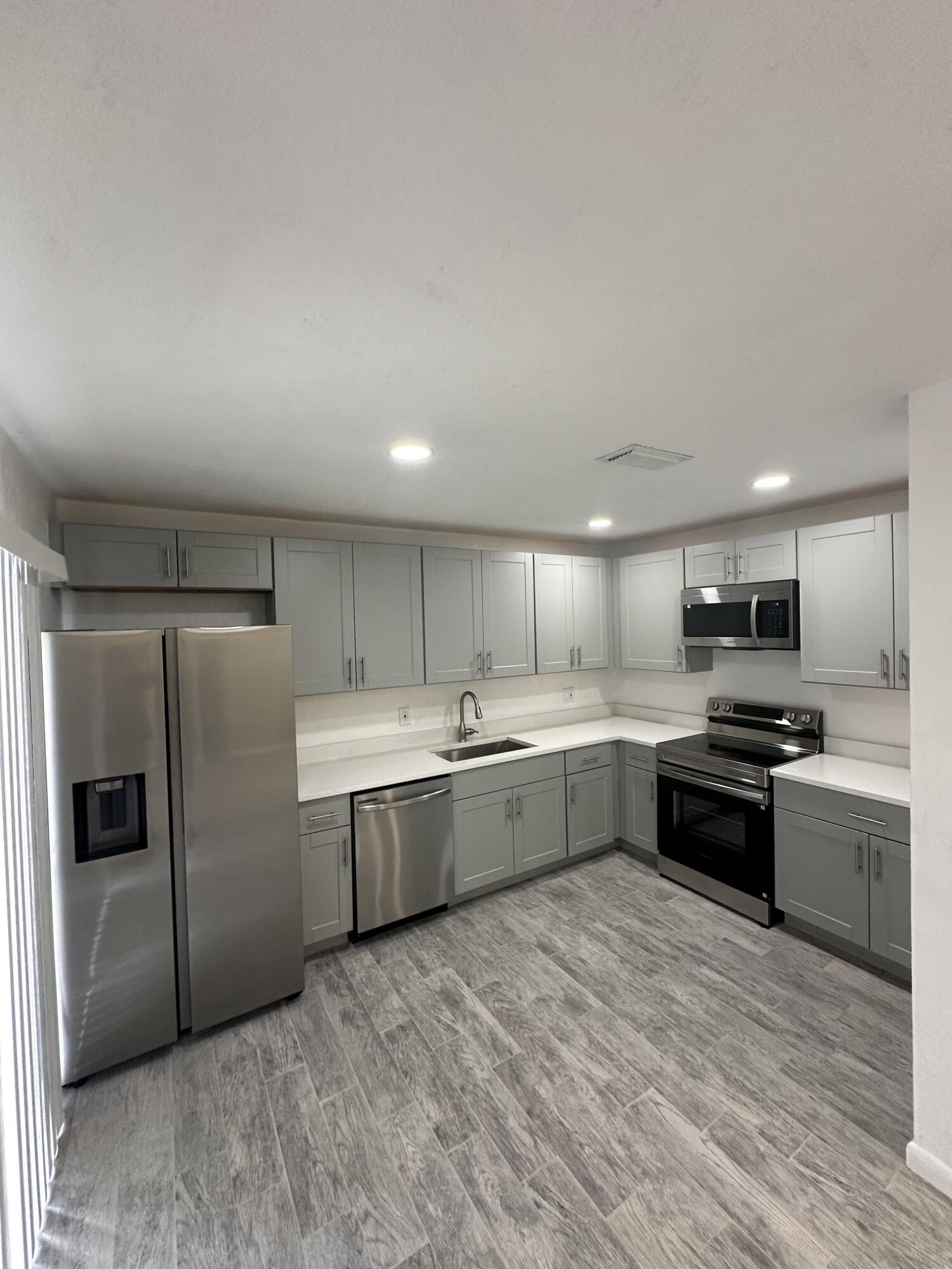 1917 N Congress Avenue