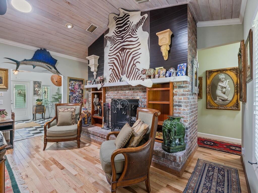 480 38th Court