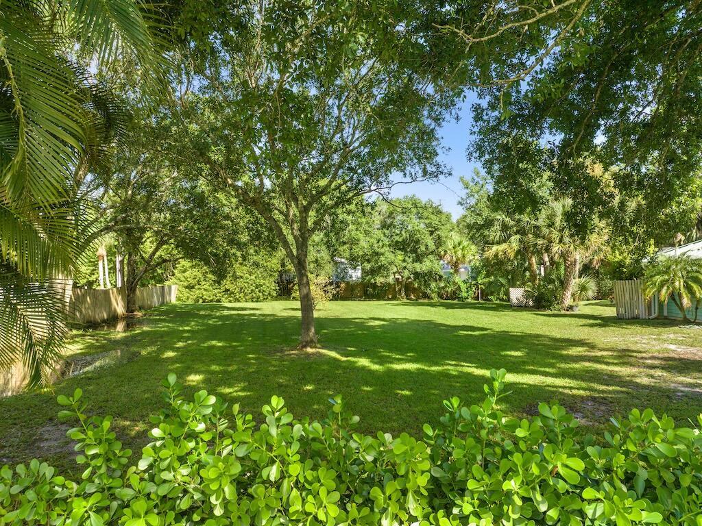 480 38th Court
