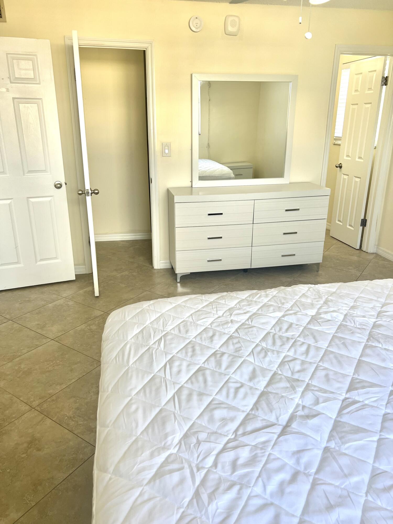 500 Executive Center Drive 5h