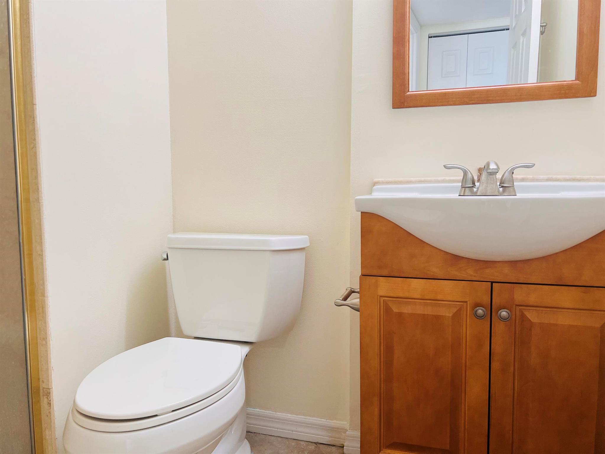 500 Executive Center Drive 5h