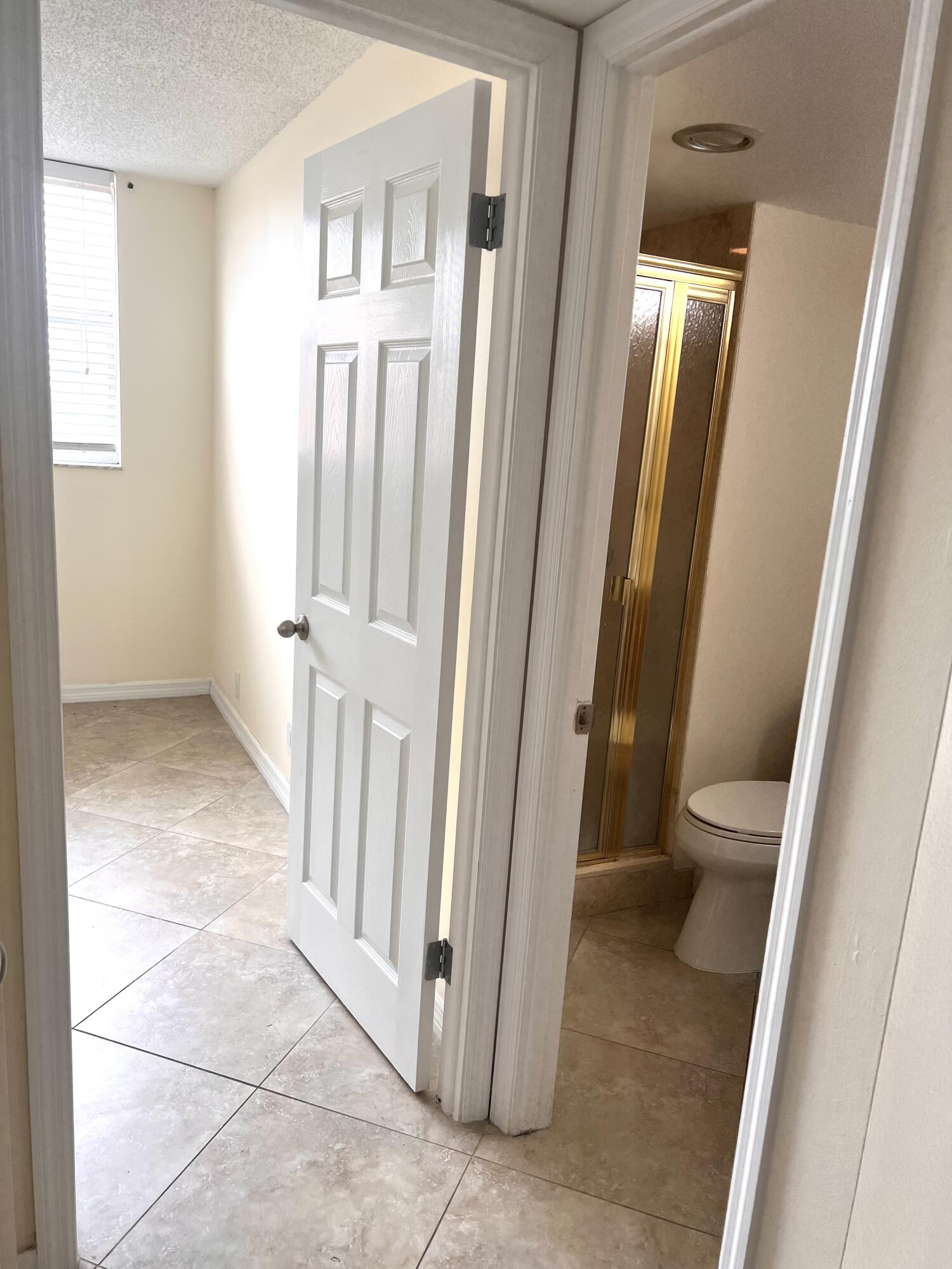 500 Executive Center Drive 5h