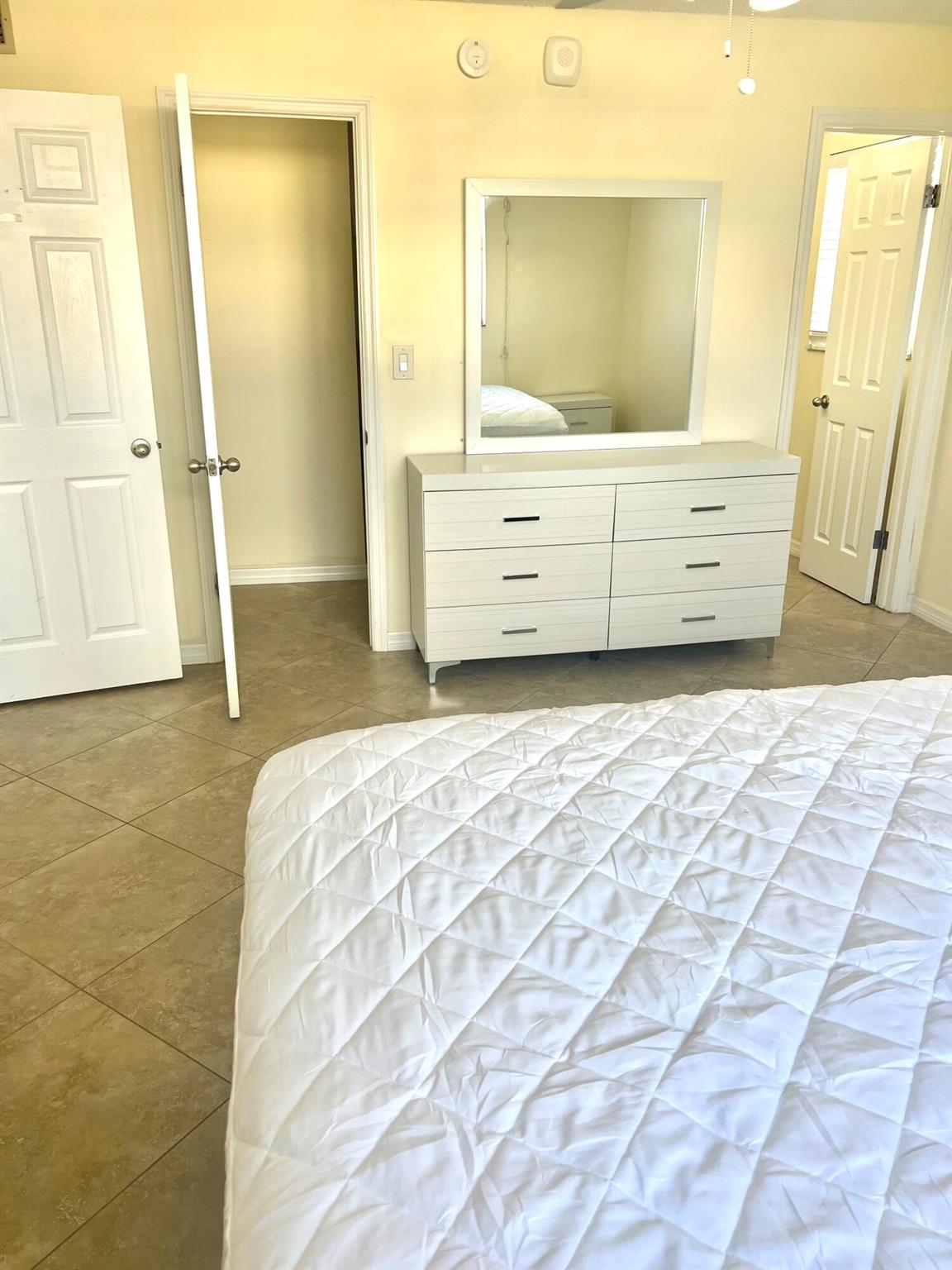 500 Executive Center Drive 5h