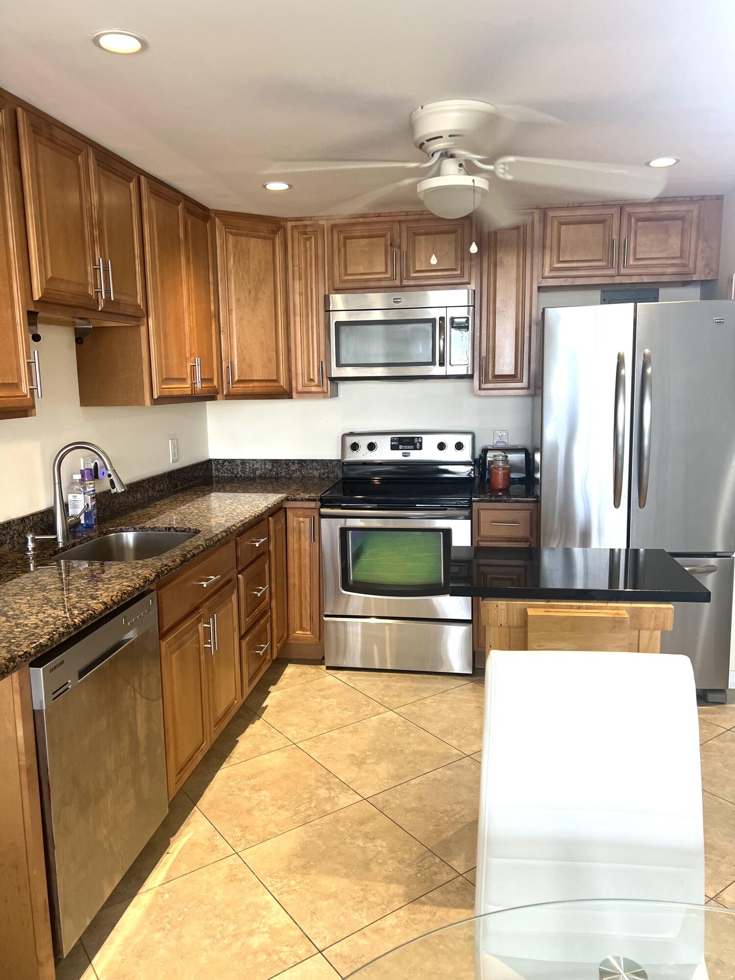 500 Executive Center Drive 5h