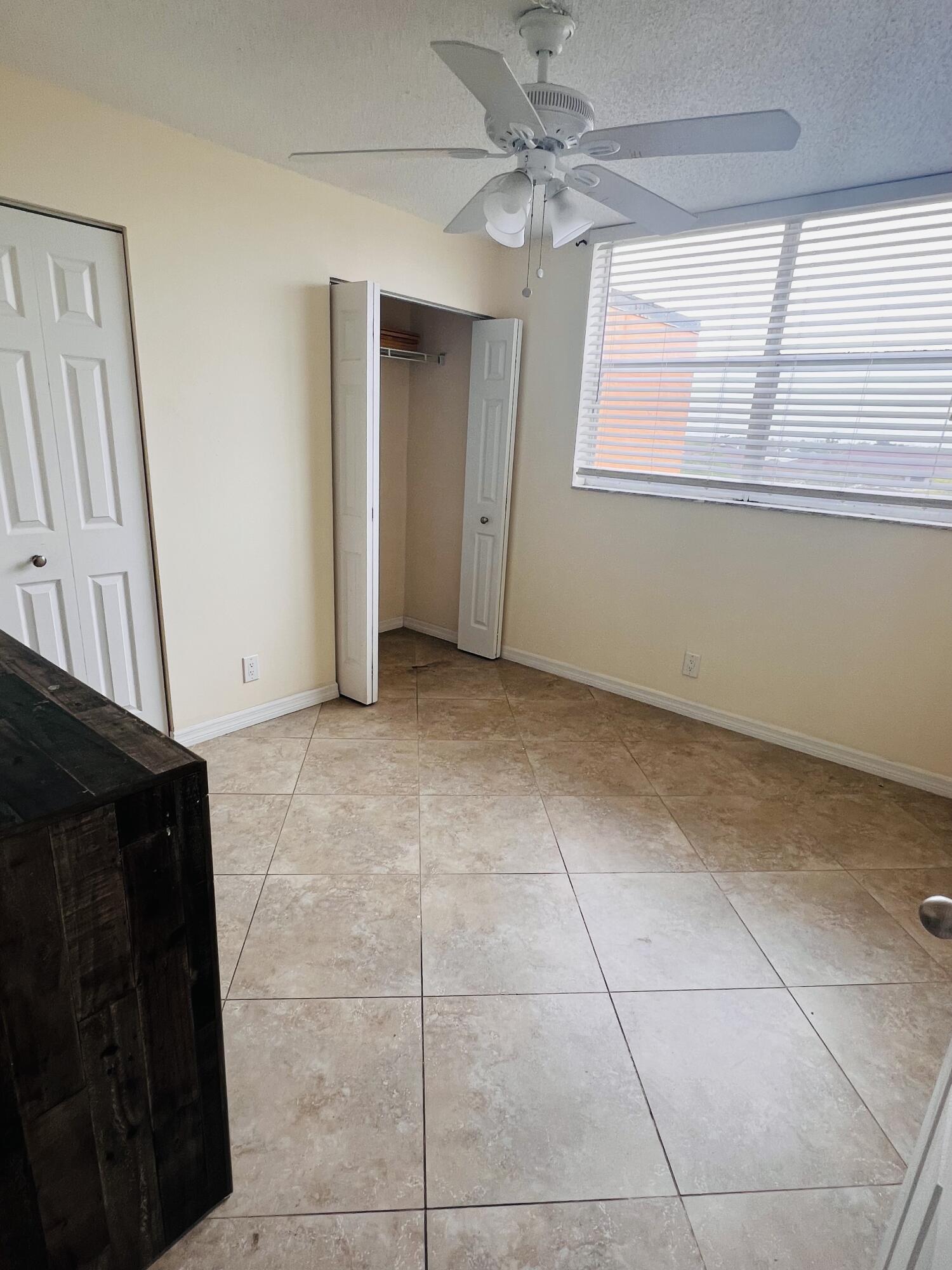 500 Executive Center Drive 5h