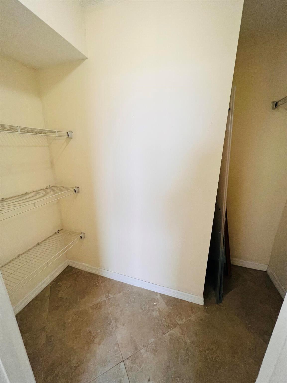 500 Executive Center Drive 5h