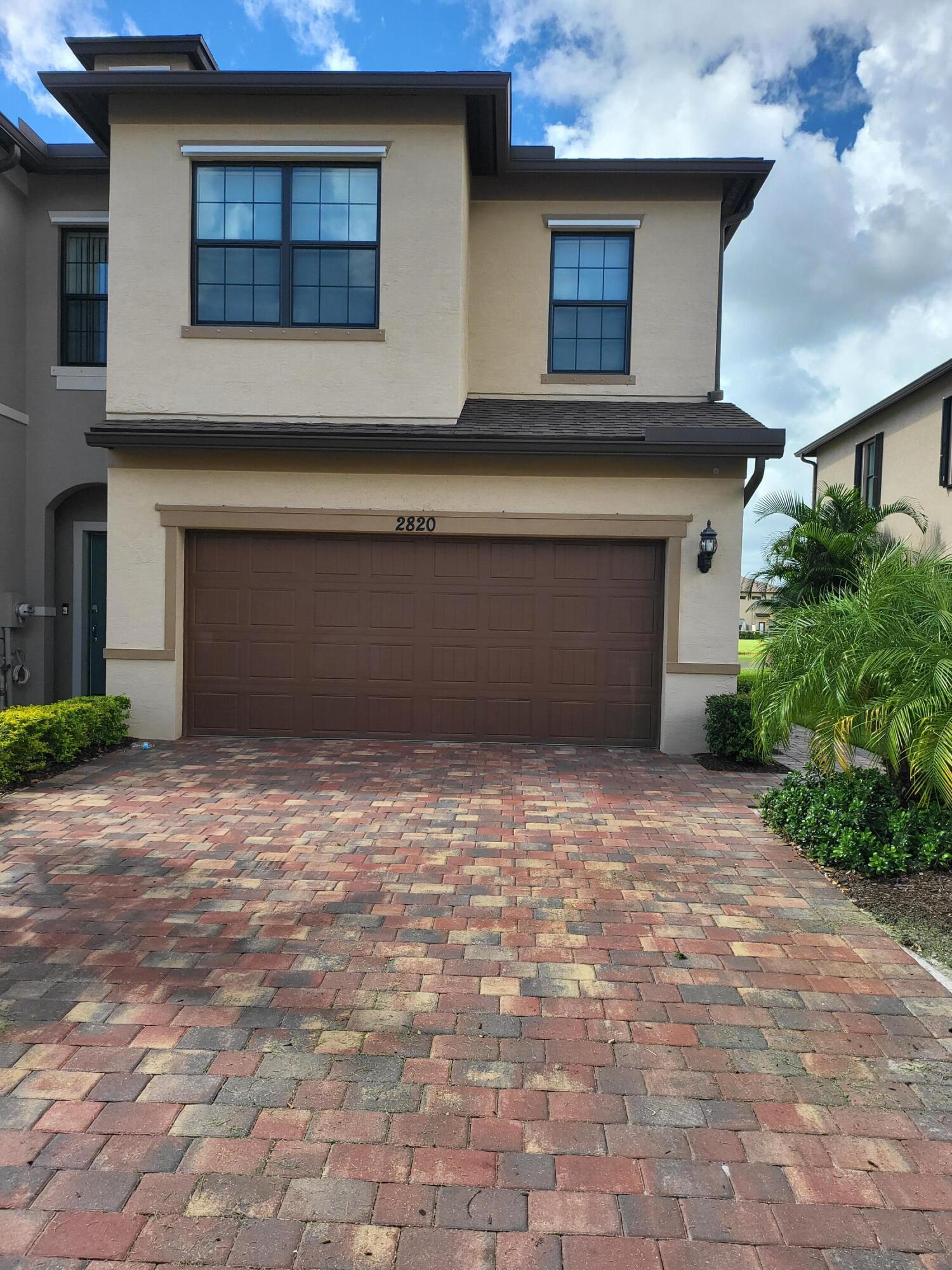2820 Troubadour St.