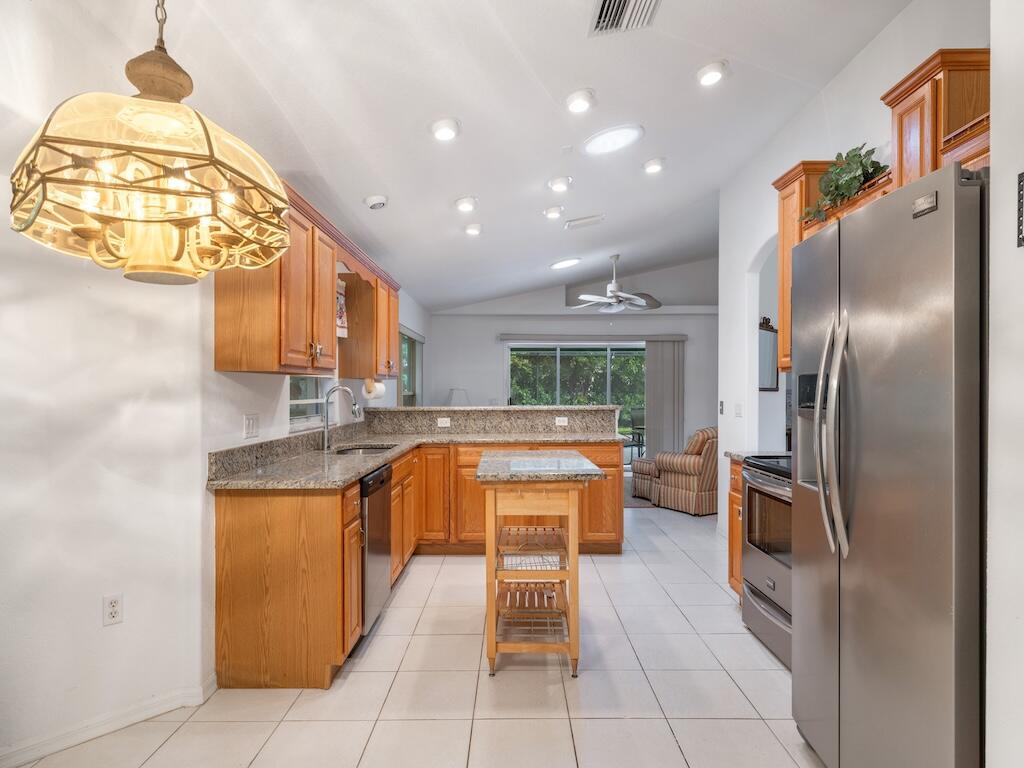 5850 39th Lane