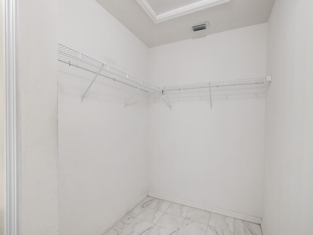 5850 39th Lane
