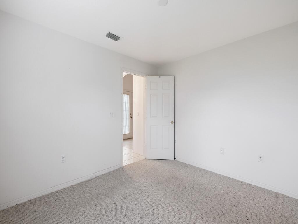 5850 39th Lane