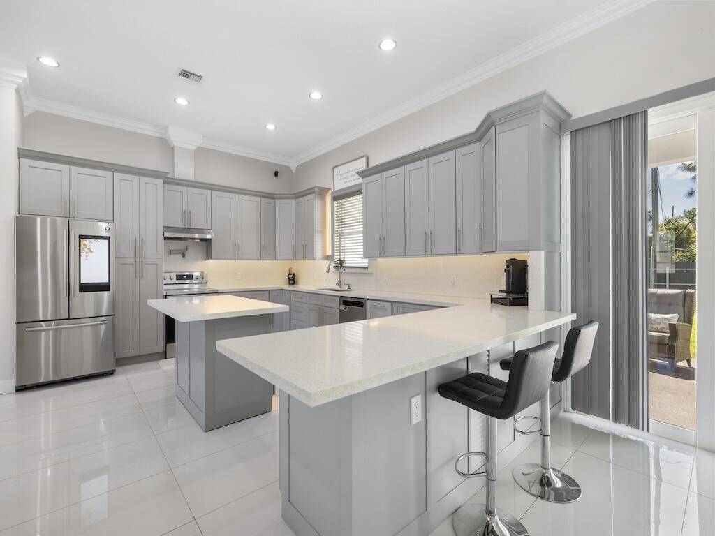 914 SW Mccracken Avenue