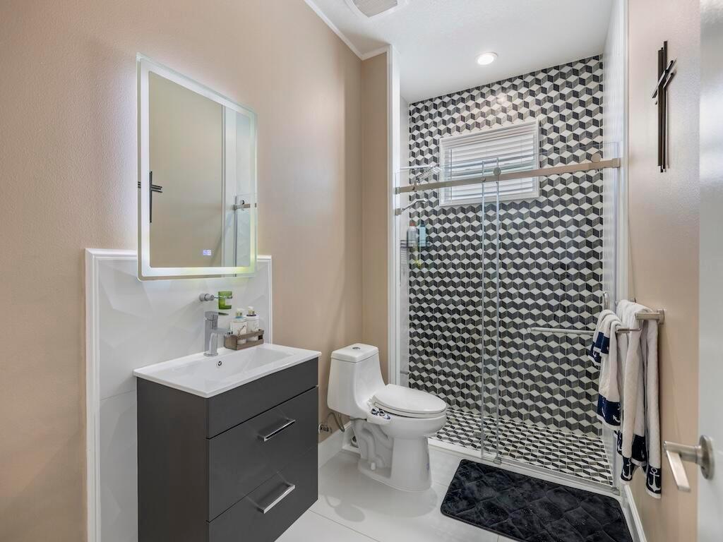 914 SW Mccracken Avenue