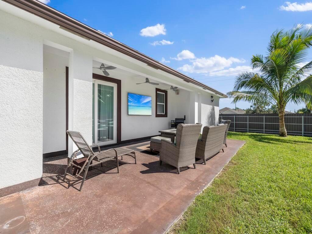 914 SW Mccracken Avenue